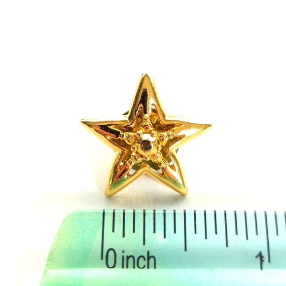 Vintage Estate Rich Gold Tone Textured Star Lapel Pin Brooch Pin - Picture 3 of 3